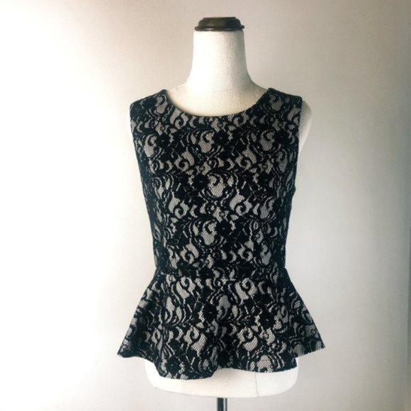 SPICYSUGAR Black Sleeveless Top size 10 Floral Lace Blouse Polyester Ble… - Picture 2 of 7